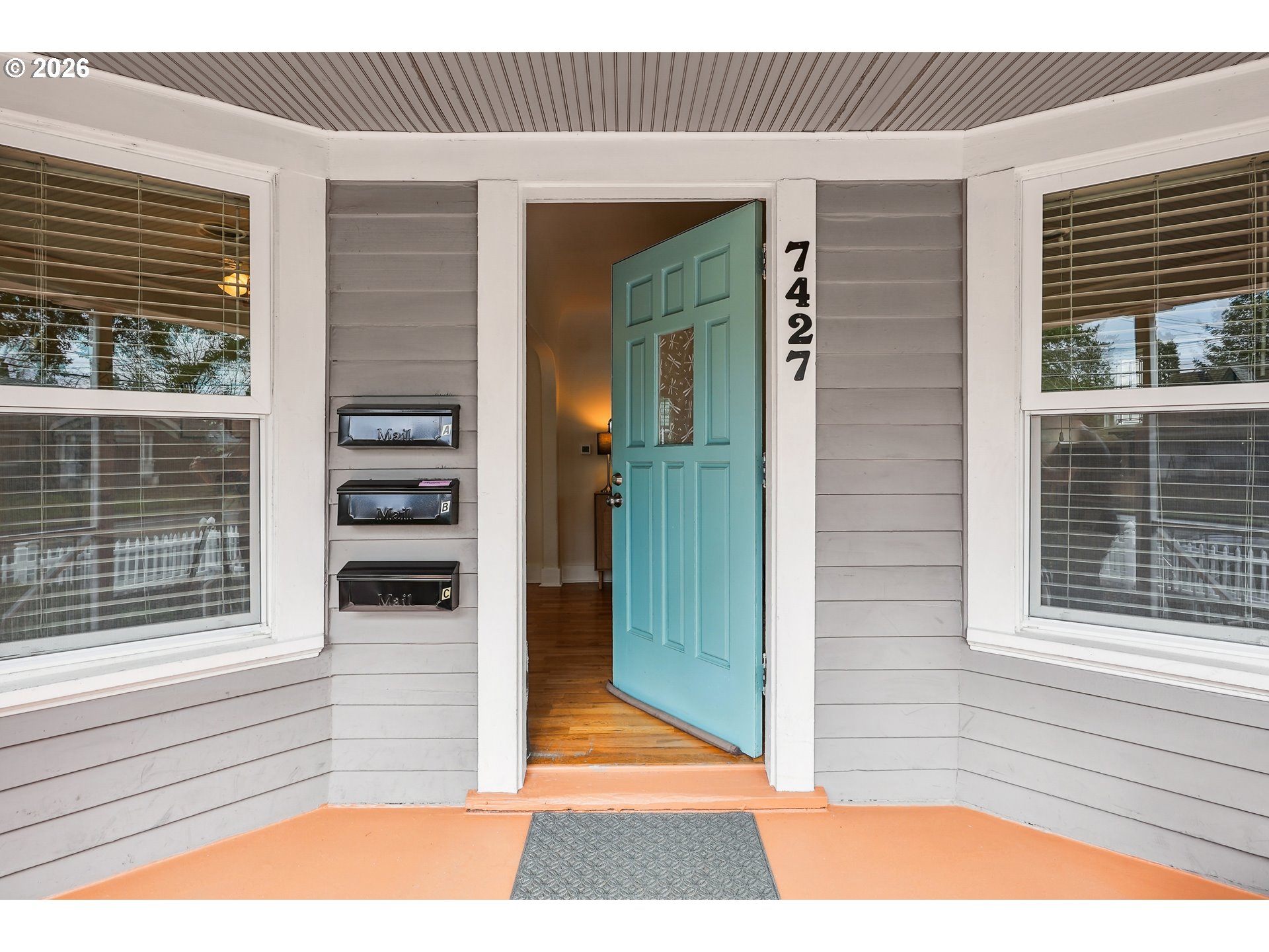 7427 SE WOODSTOCK BLVD