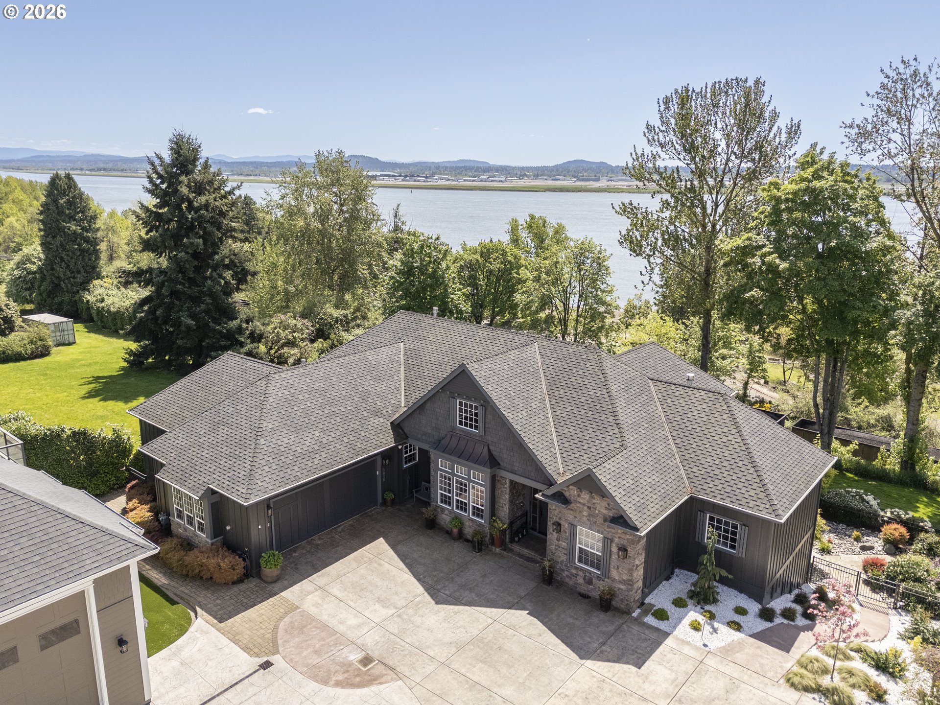1016 SE 64TH CT