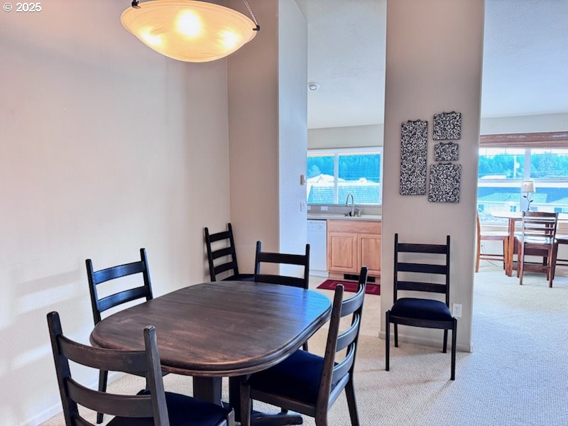 Florence, Oregon 97439, United States, 2 Bedrooms Bedrooms, ,2 BathroomsBathrooms,Residential,Active,250620