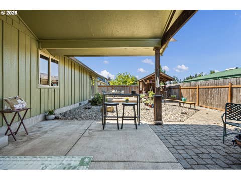 Tiny photo for 1373 Creswood Dr, Creswell, OR 97426 (MLS # 146411091)