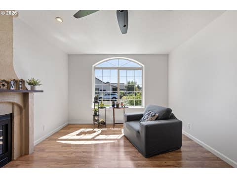 Tiny photo for 1373 Creswood Dr, Creswell, OR 97426 (MLS # 146411091)