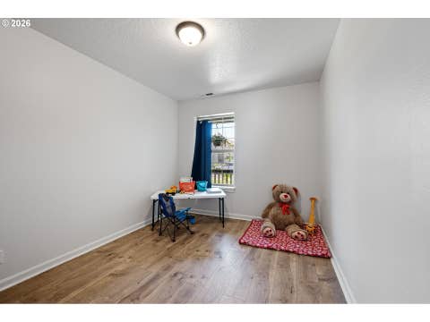 Tiny photo for 1373 Creswood Dr, Creswell, OR 97426 (MLS # 146411091)