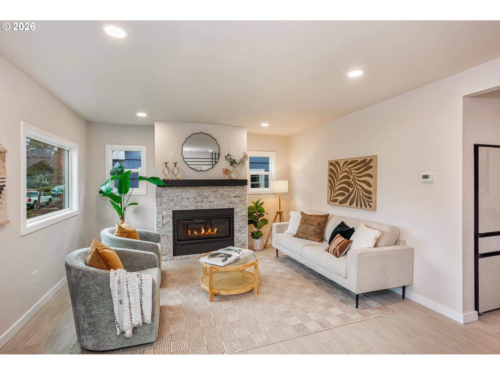 4512 SE CLINTON ST SE