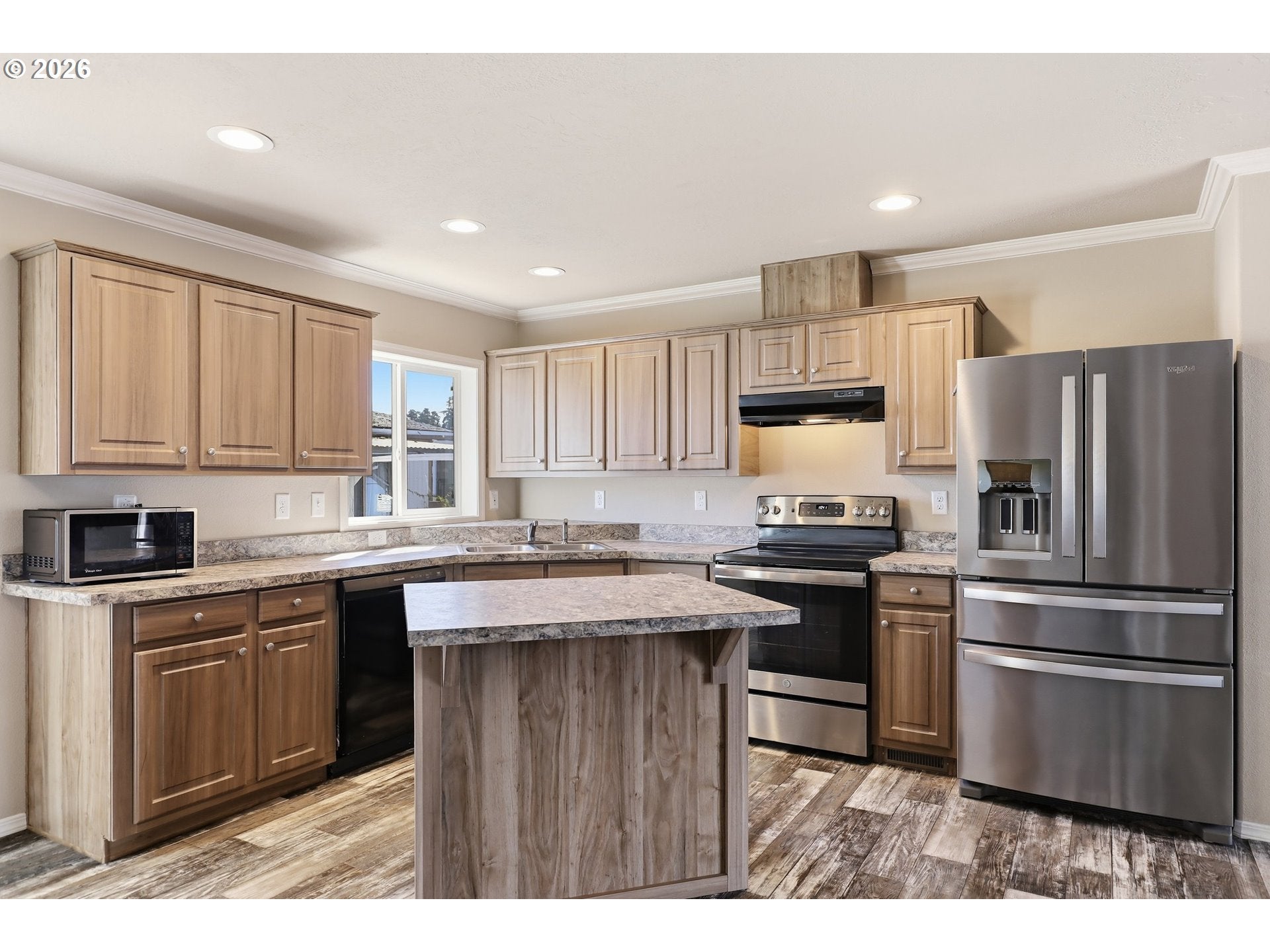10701 SE HIGHWAY 212 C4