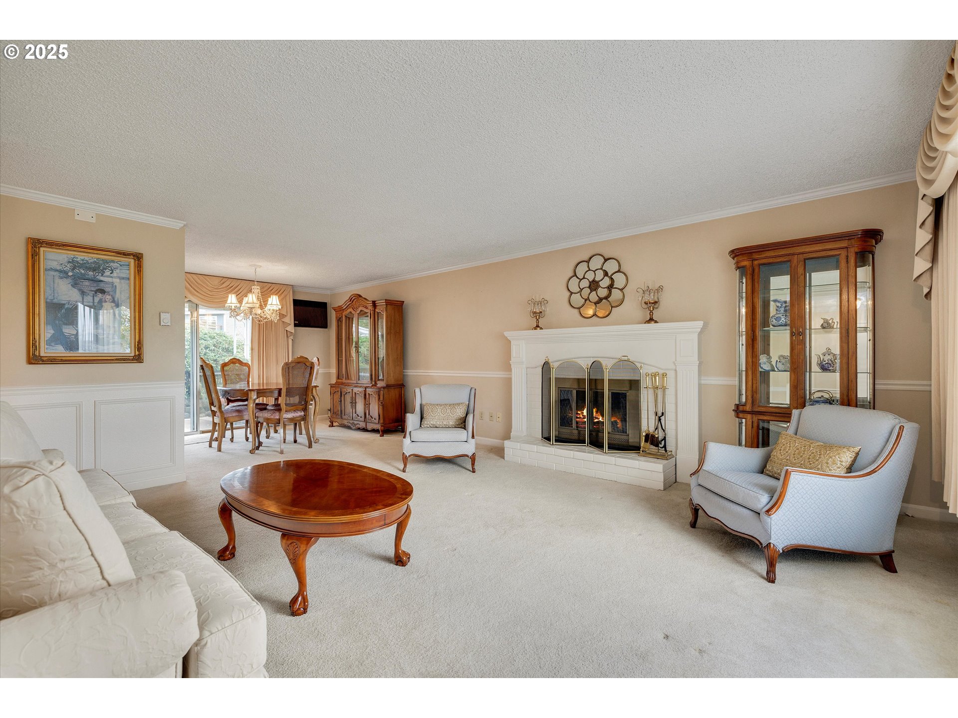 864 NE FLEMING AVE