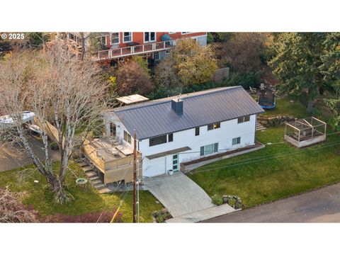 401 EUGENE ST Hood River OR 97031