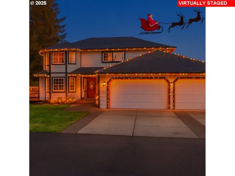 Photo of 32215 NW Eagle Crest Dr, Ridgefield, WA 98642 (MLS # 588896384)