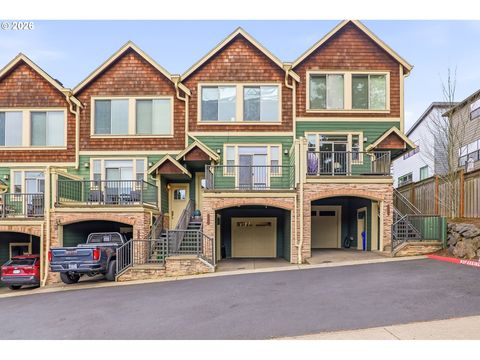 1618 SW 58TH AVE 8 Portland OR 97221