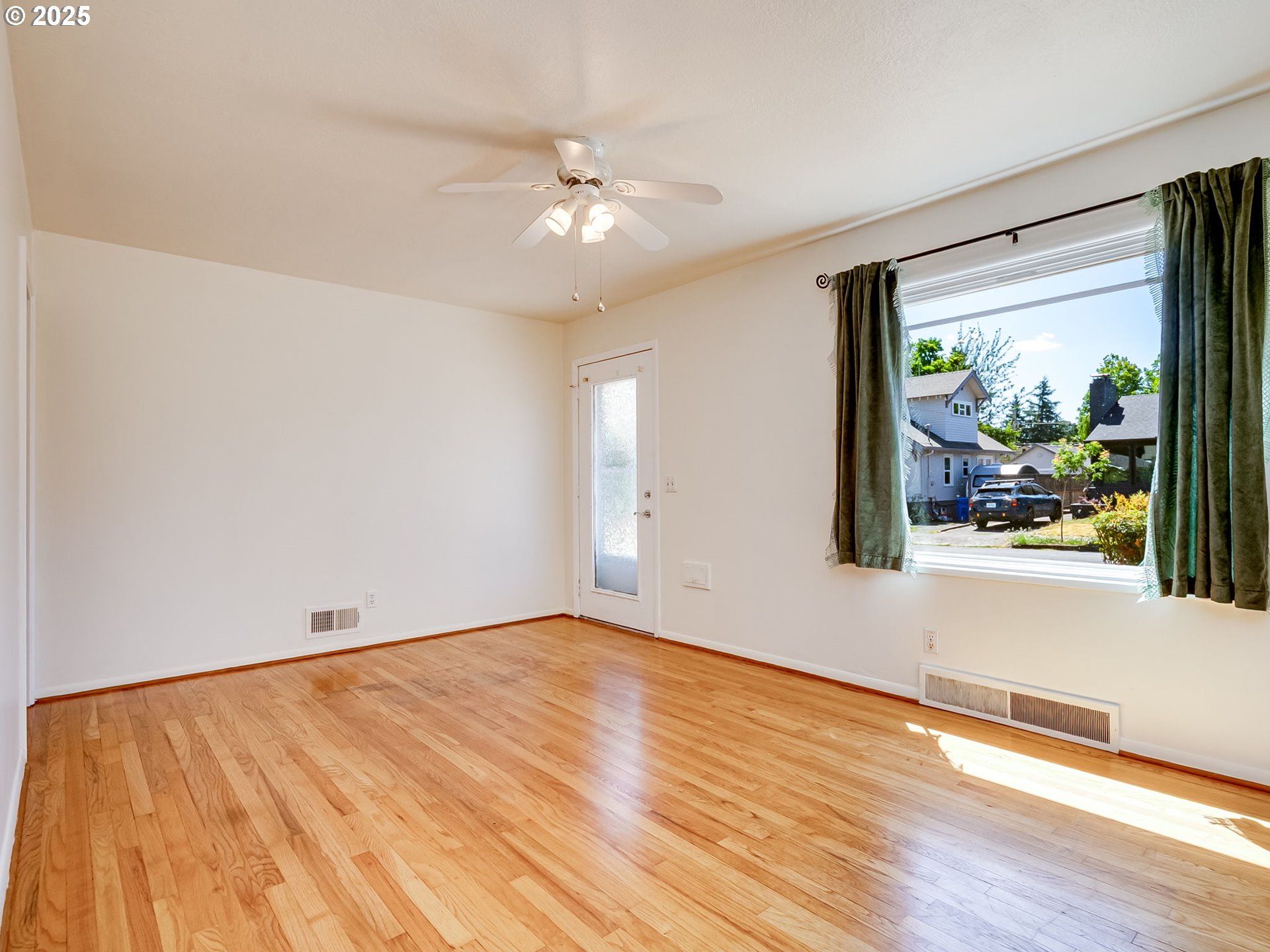 2001 SE BIDWELL ST