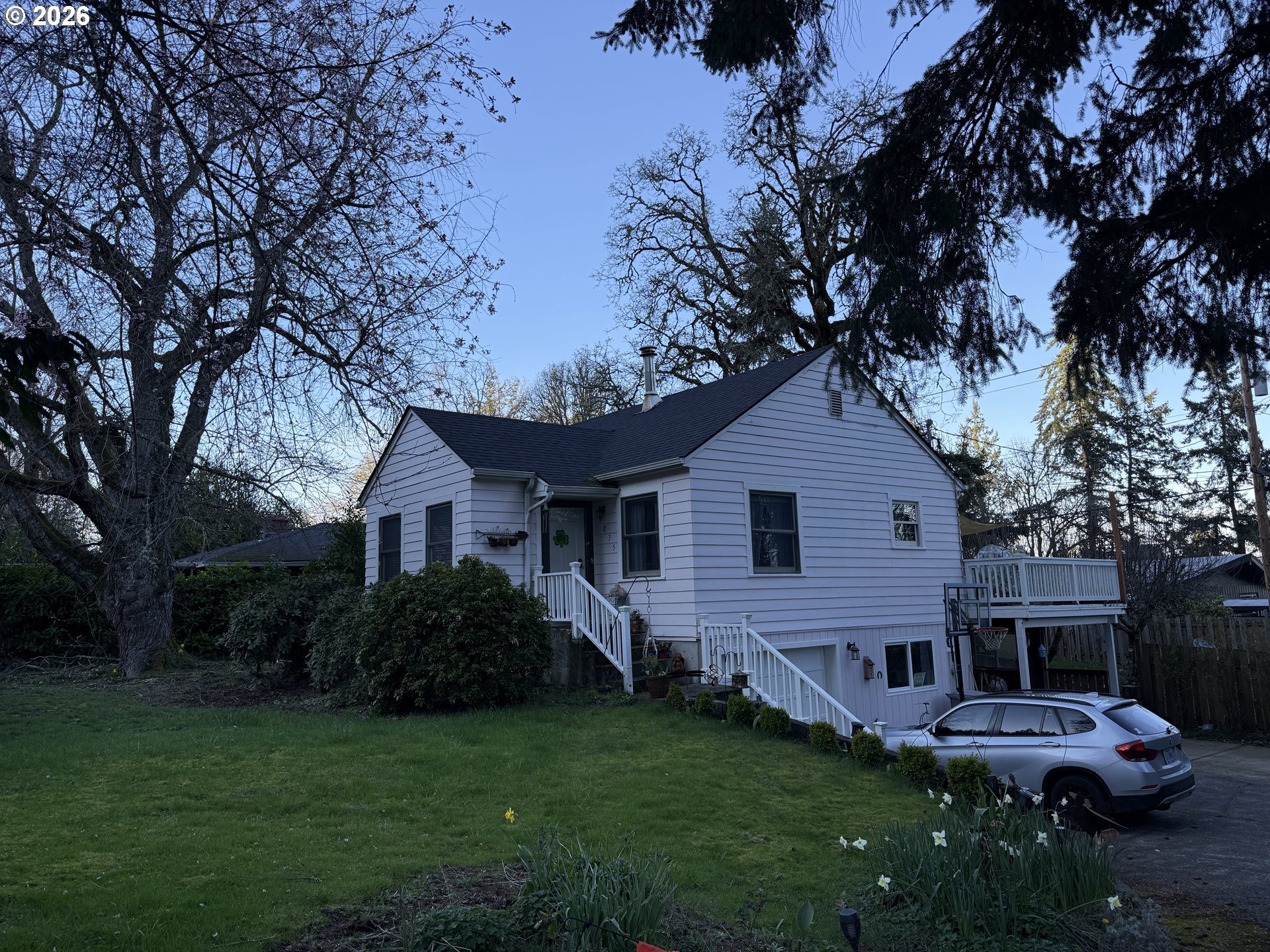 Photo 1 of 17 — 5835 W A ST, West Linn, OR 97068