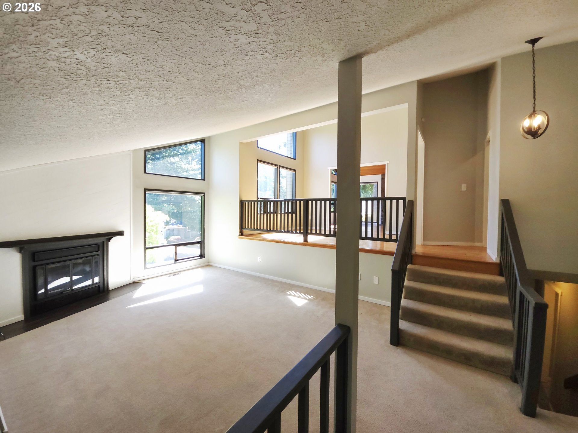 2935 ASCOT CIR