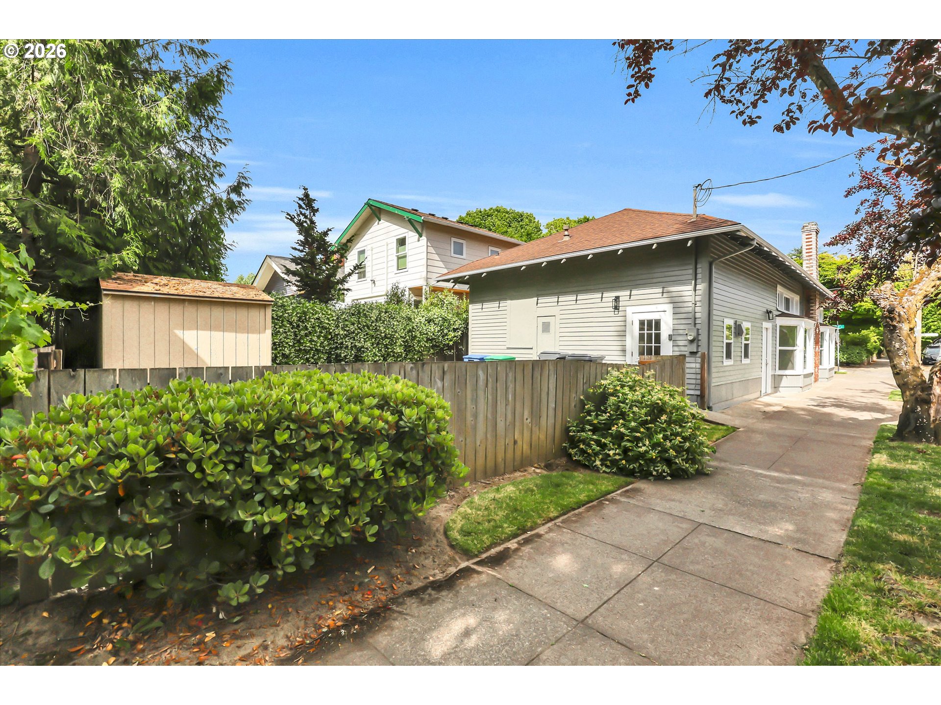 2037 SE 41ST AVE