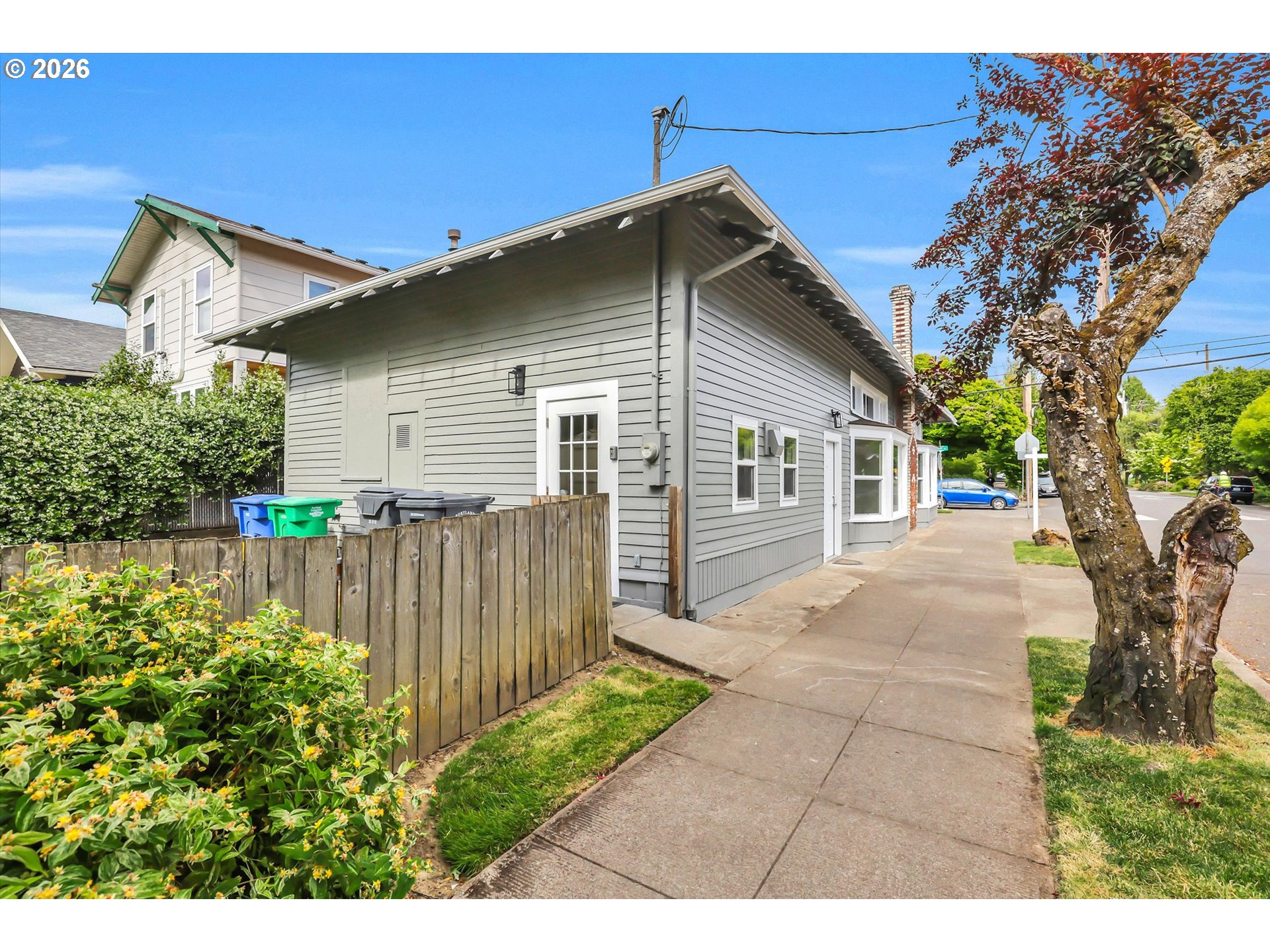 2037 SE 41ST AVE