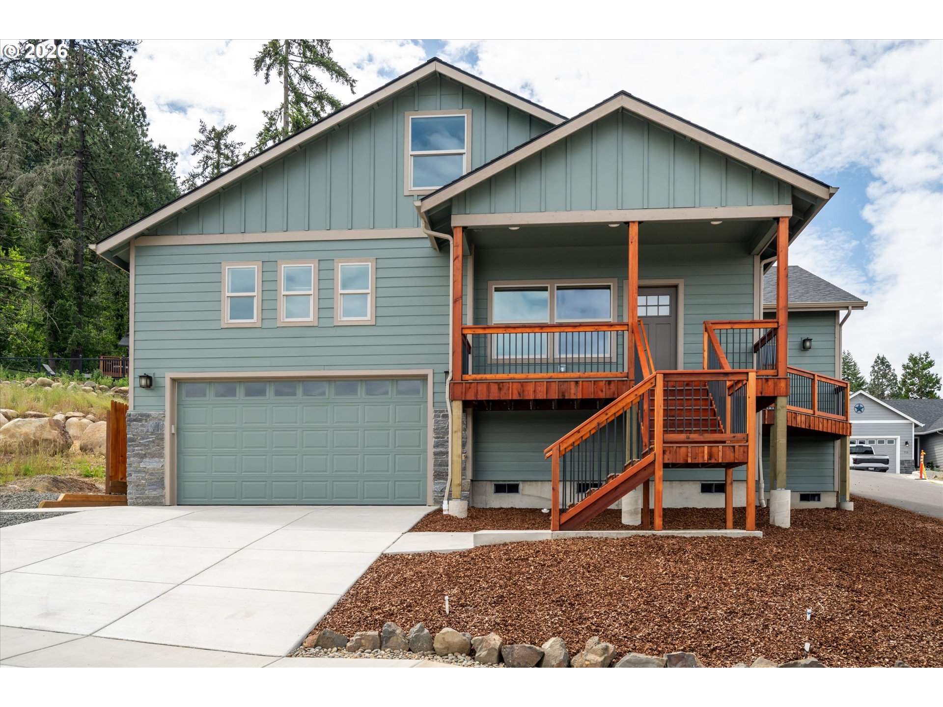 763 BOULDER LOOP