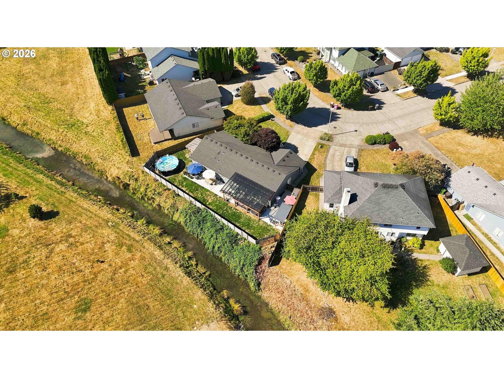 13 W PINE LN