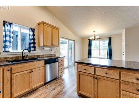 Tiny photo for 362 Camrin Loop, Creswell, OR 97426 (MLS # 549020635)