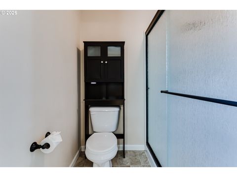 Tiny photo for 362 Camrin Loop, Creswell, OR 97426 (MLS # 549020635)