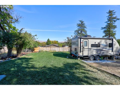 A home in The Dalles