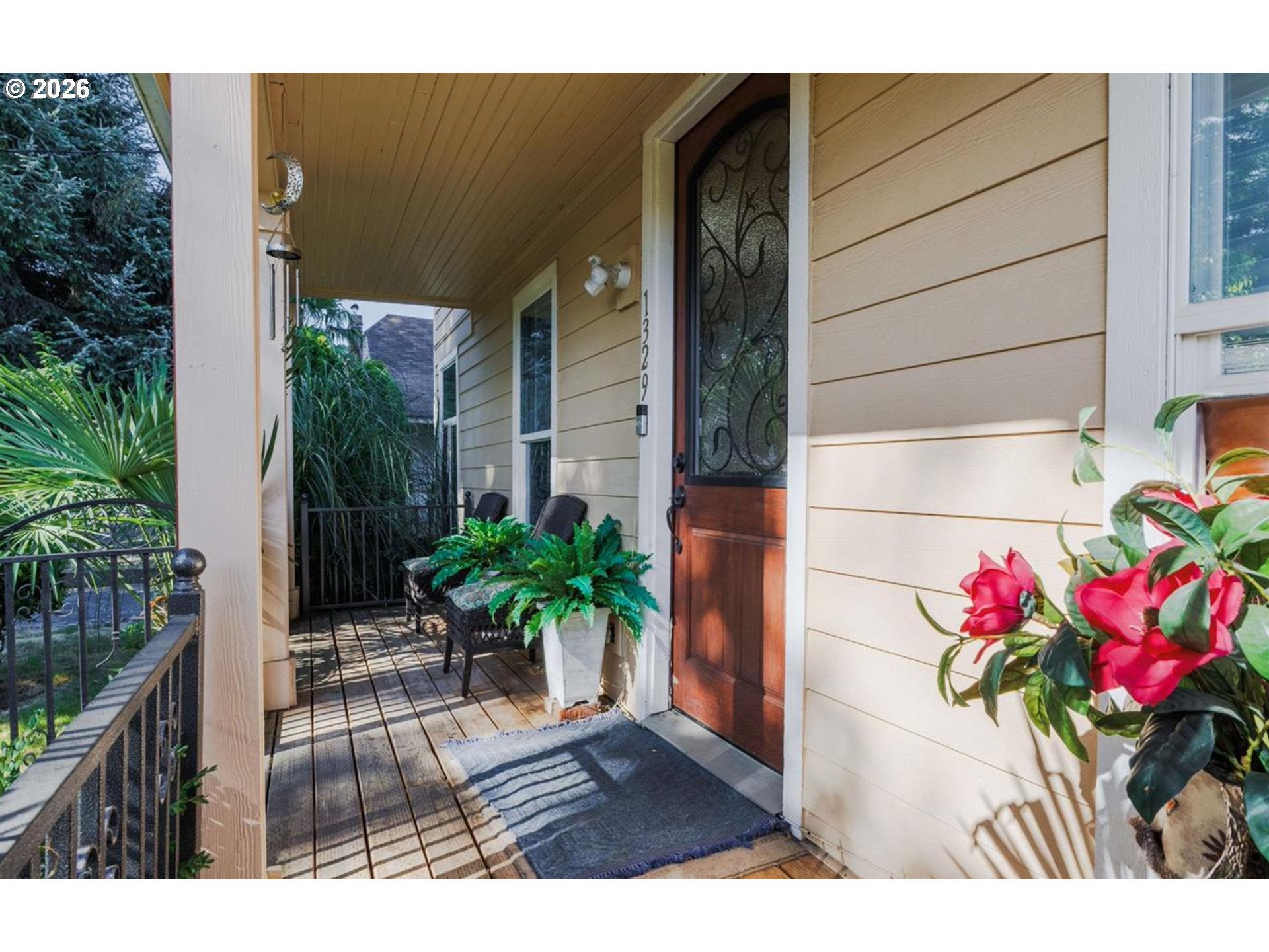 1329 BAKER ST