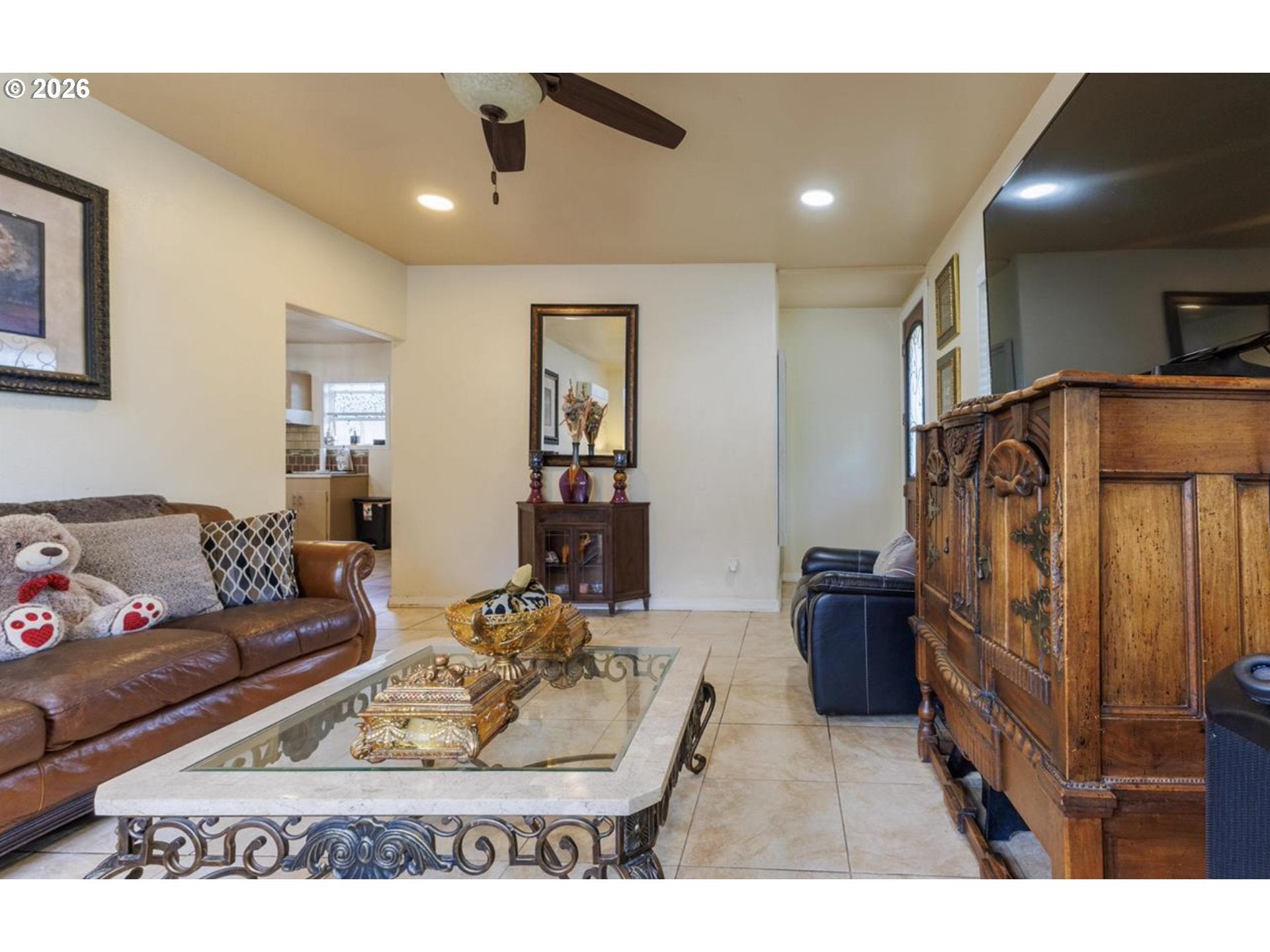 1329 BAKER ST