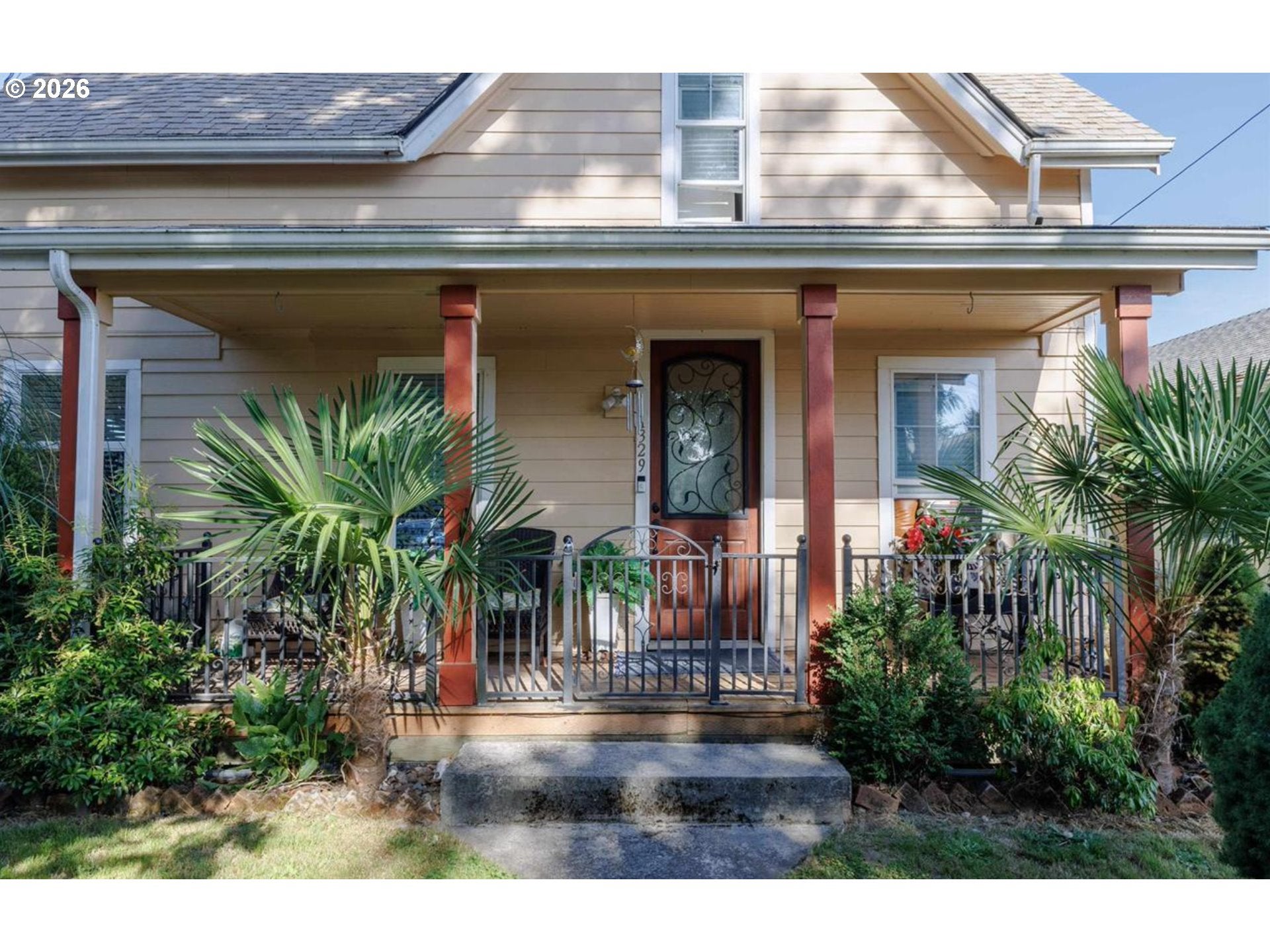 1329 BAKER ST