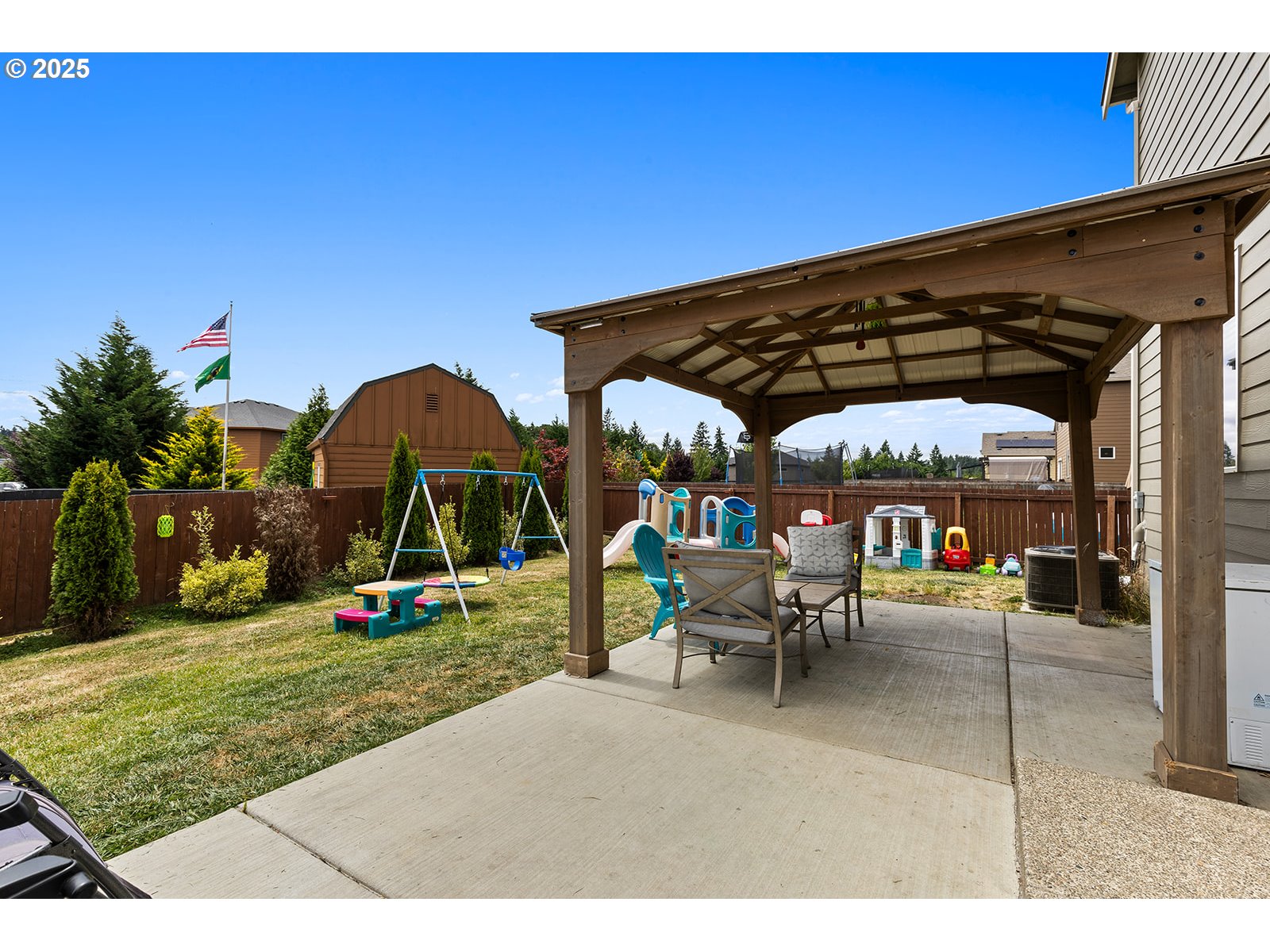 La Center, Washington 98629, United States, 5 Bedrooms Bedrooms, ,3 BathroomsBathrooms,Residential,Active,172192