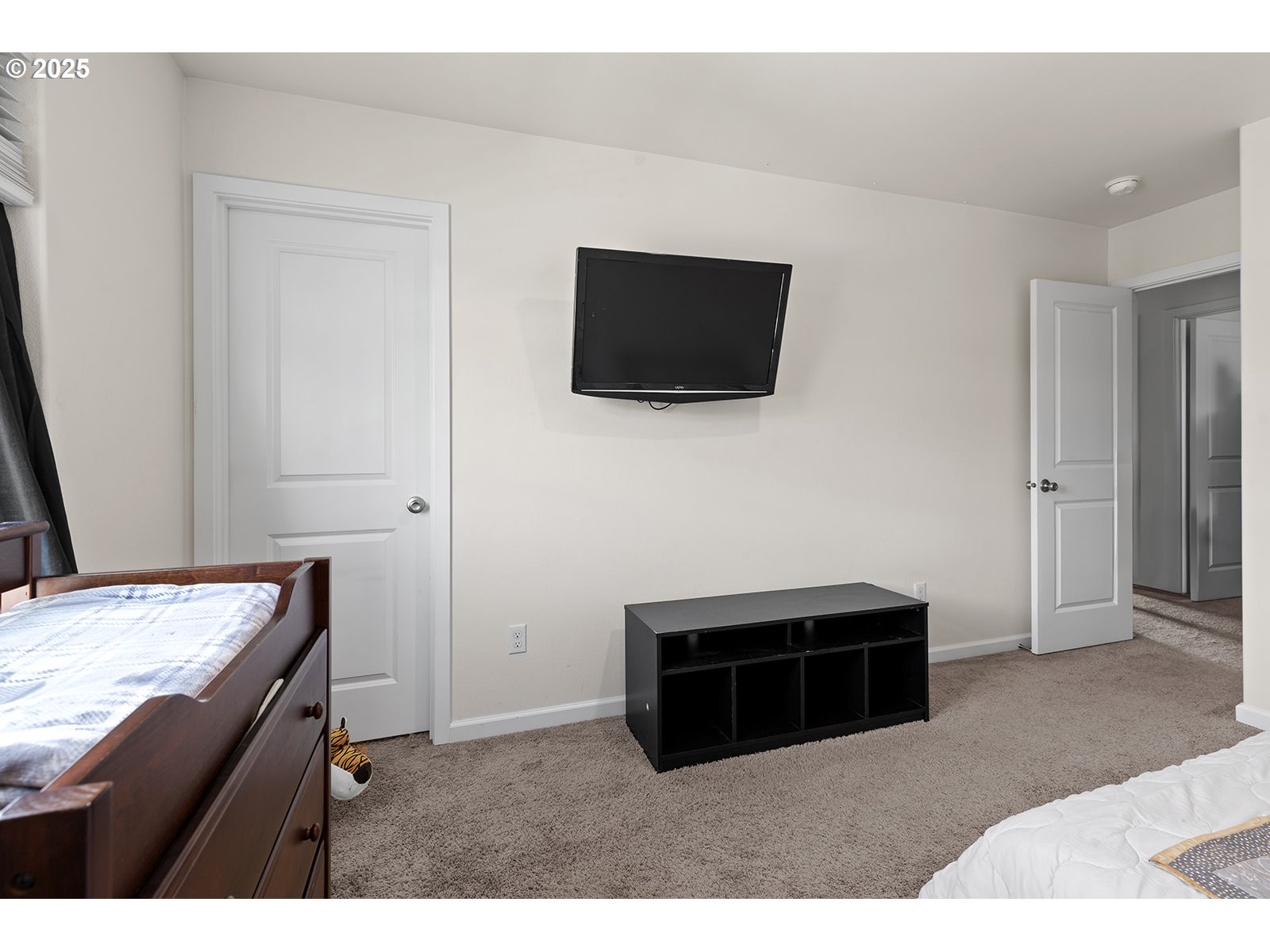 La Center, Washington 98629, United States, 5 Bedrooms Bedrooms, ,3 BathroomsBathrooms,Residential,Active,172192