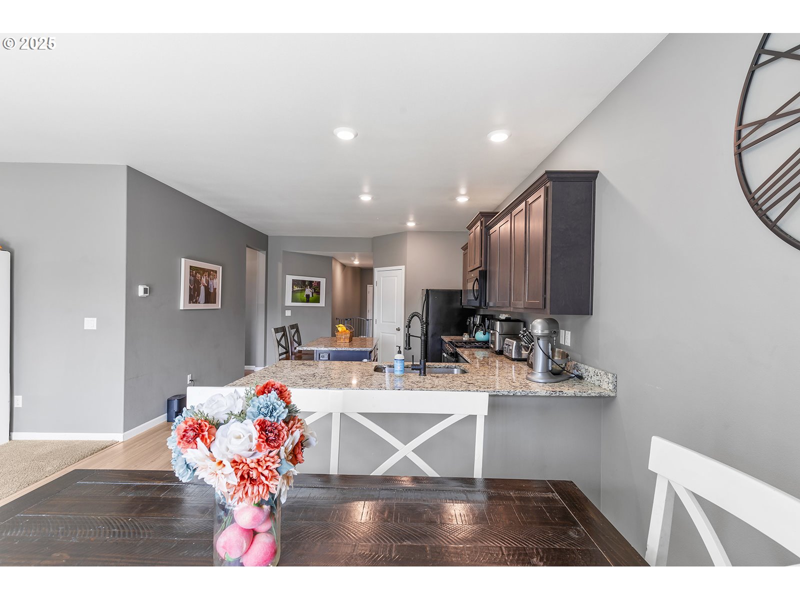 La Center, Washington 98629, United States, 5 Bedrooms Bedrooms, ,3 BathroomsBathrooms,Residential,Active,172192