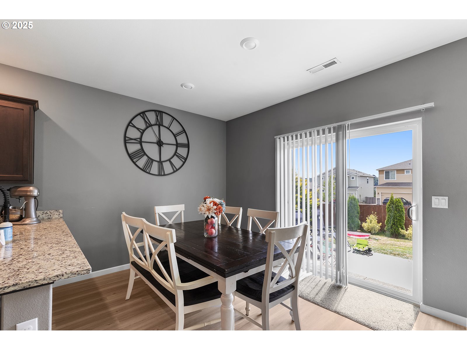 La Center, Washington 98629, United States, 5 Bedrooms Bedrooms, ,3 BathroomsBathrooms,Residential,Active,172192