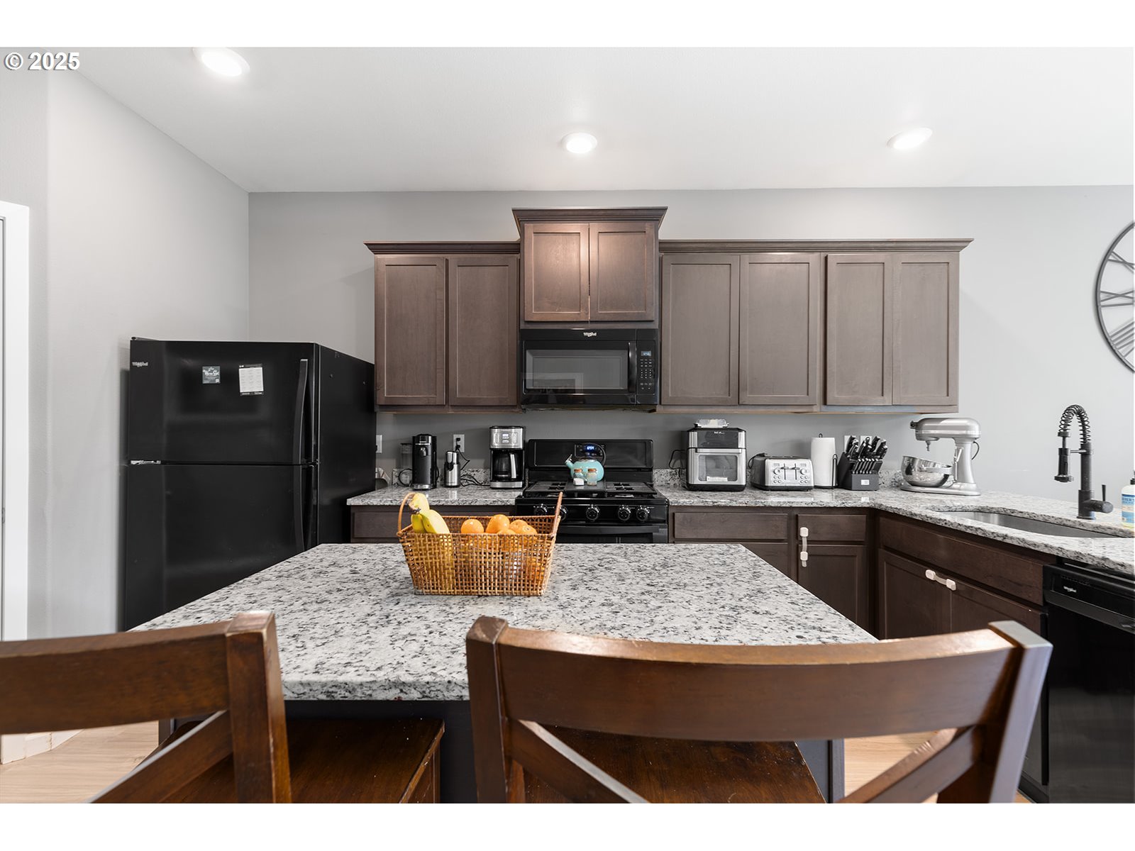 La Center, Washington 98629, United States, 5 Bedrooms Bedrooms, ,3 BathroomsBathrooms,Residential,Active,172192