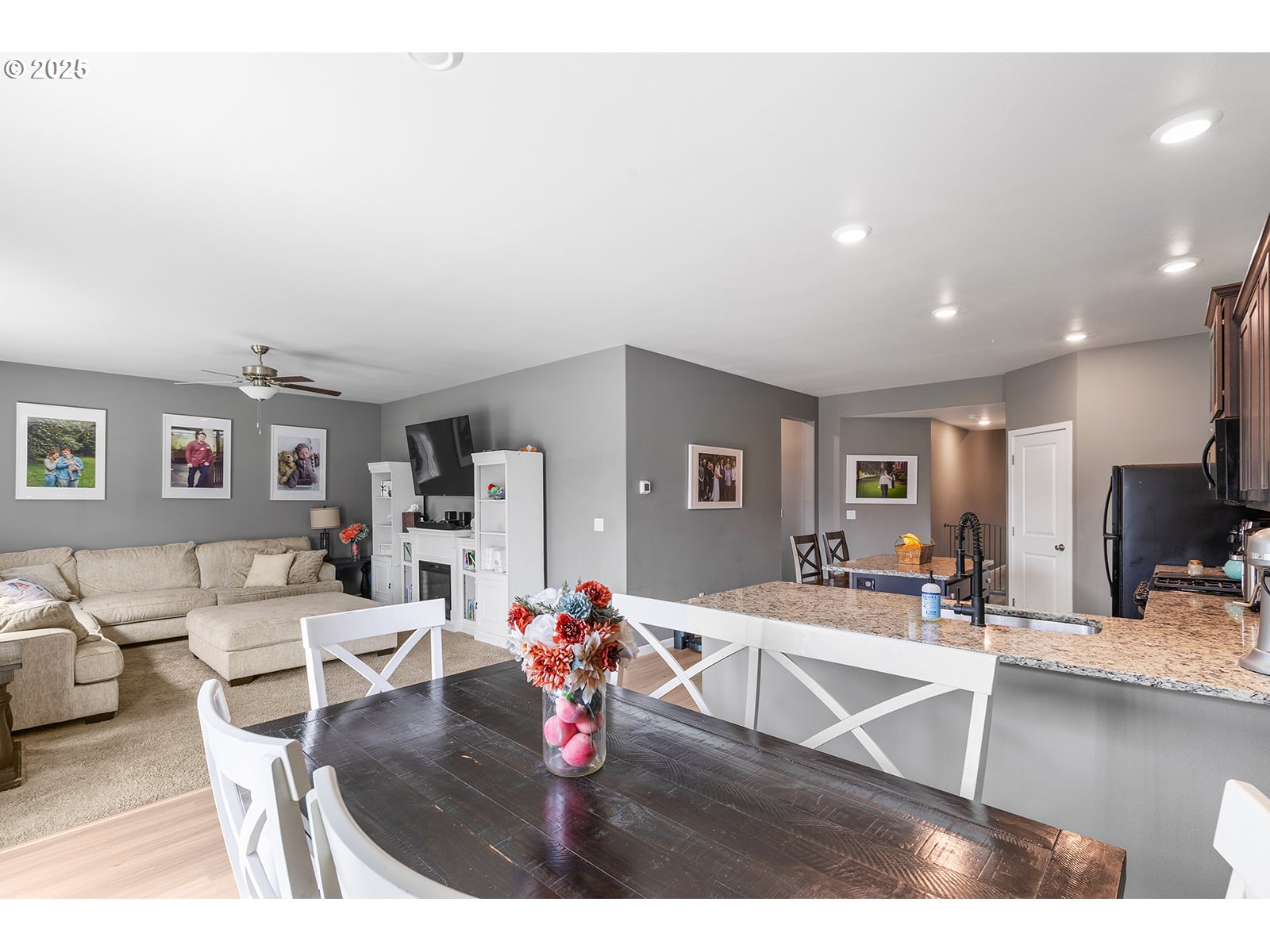 La Center, Washington 98629, United States, 5 Bedrooms Bedrooms, ,3 BathroomsBathrooms,Residential,Active,172192