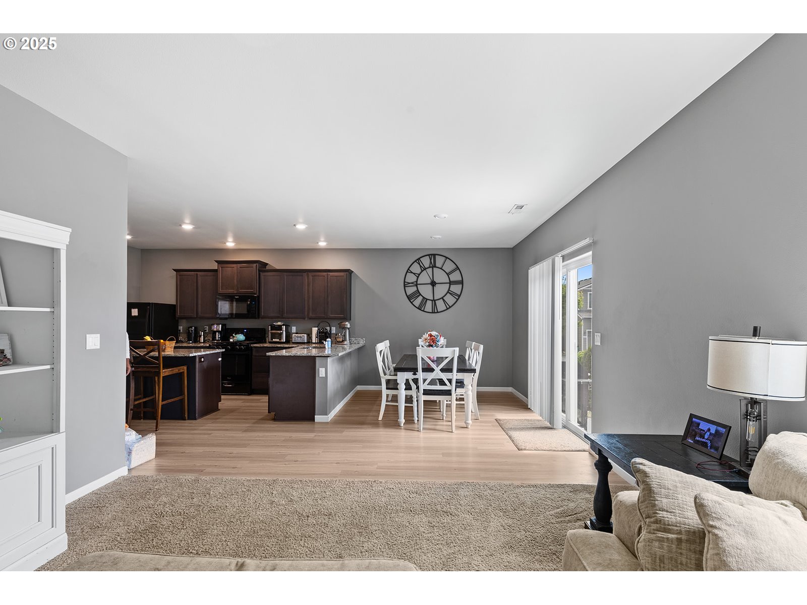 La Center, Washington 98629, United States, 5 Bedrooms Bedrooms, ,3 BathroomsBathrooms,Residential,Active,172192