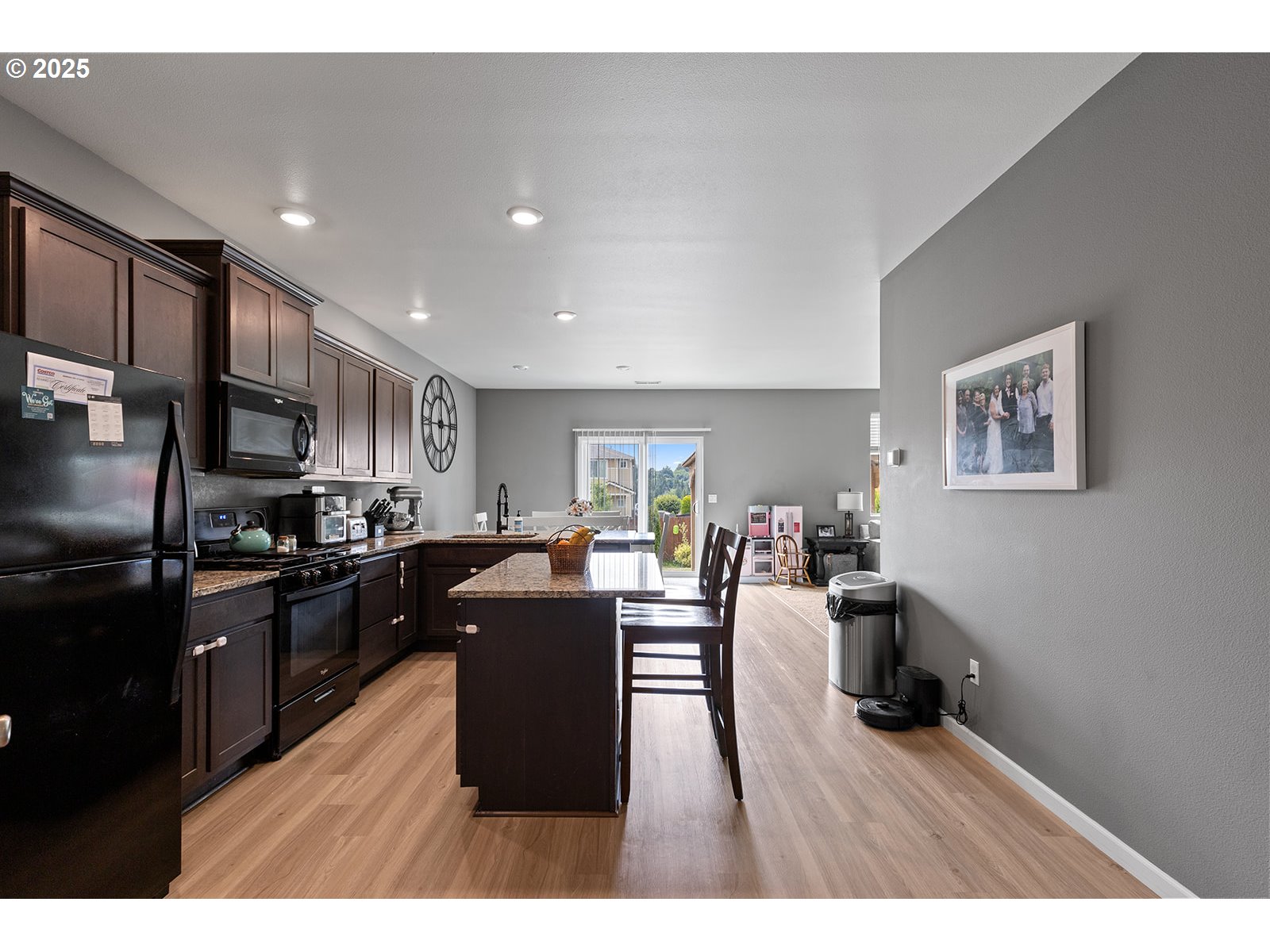 La Center, Washington 98629, United States, 5 Bedrooms Bedrooms, ,3 BathroomsBathrooms,Residential,Active,172192