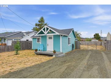 130 N 12TH ST Lakeside OR 97449