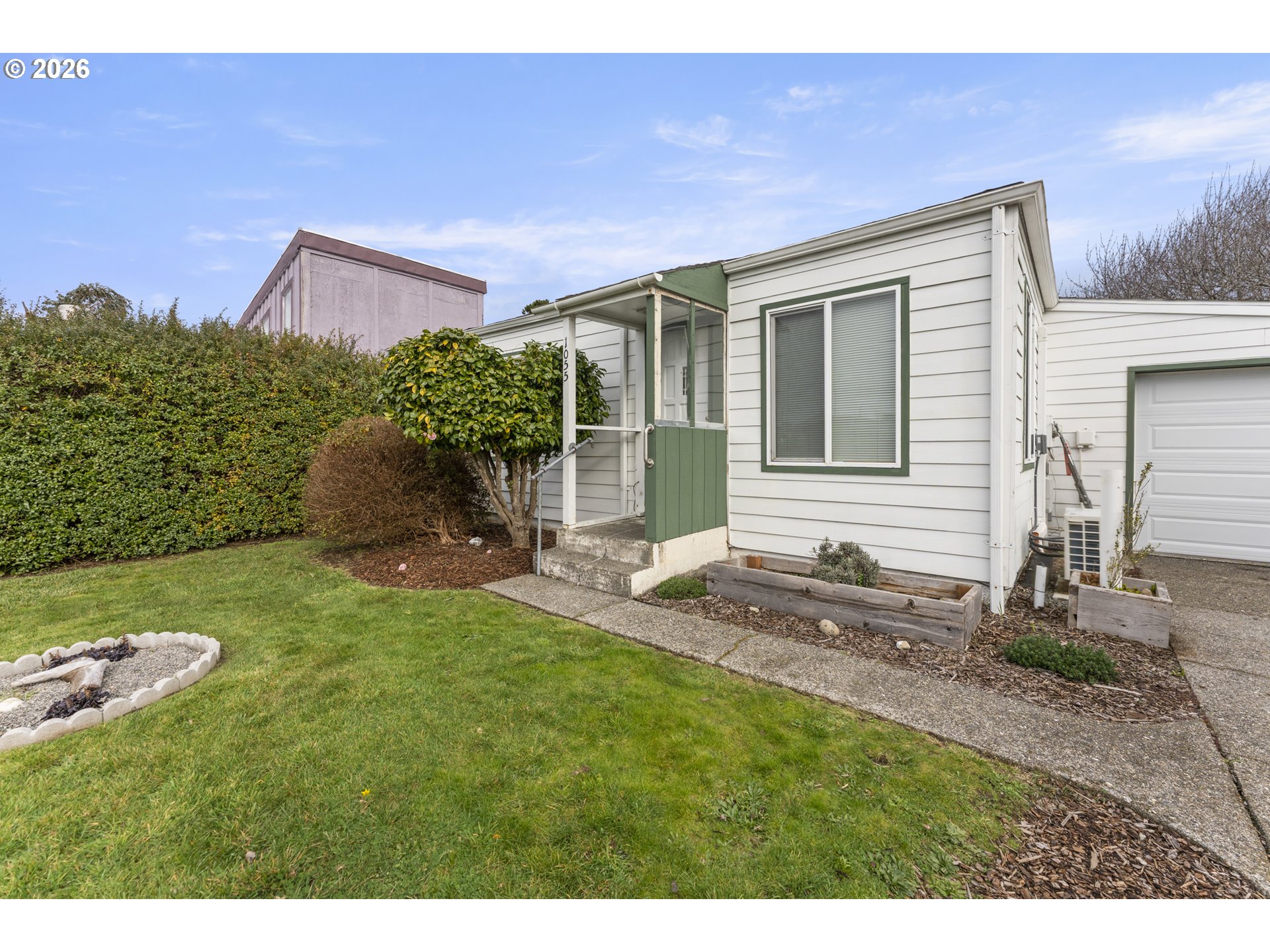 1055 SE BALTIMORE AVE