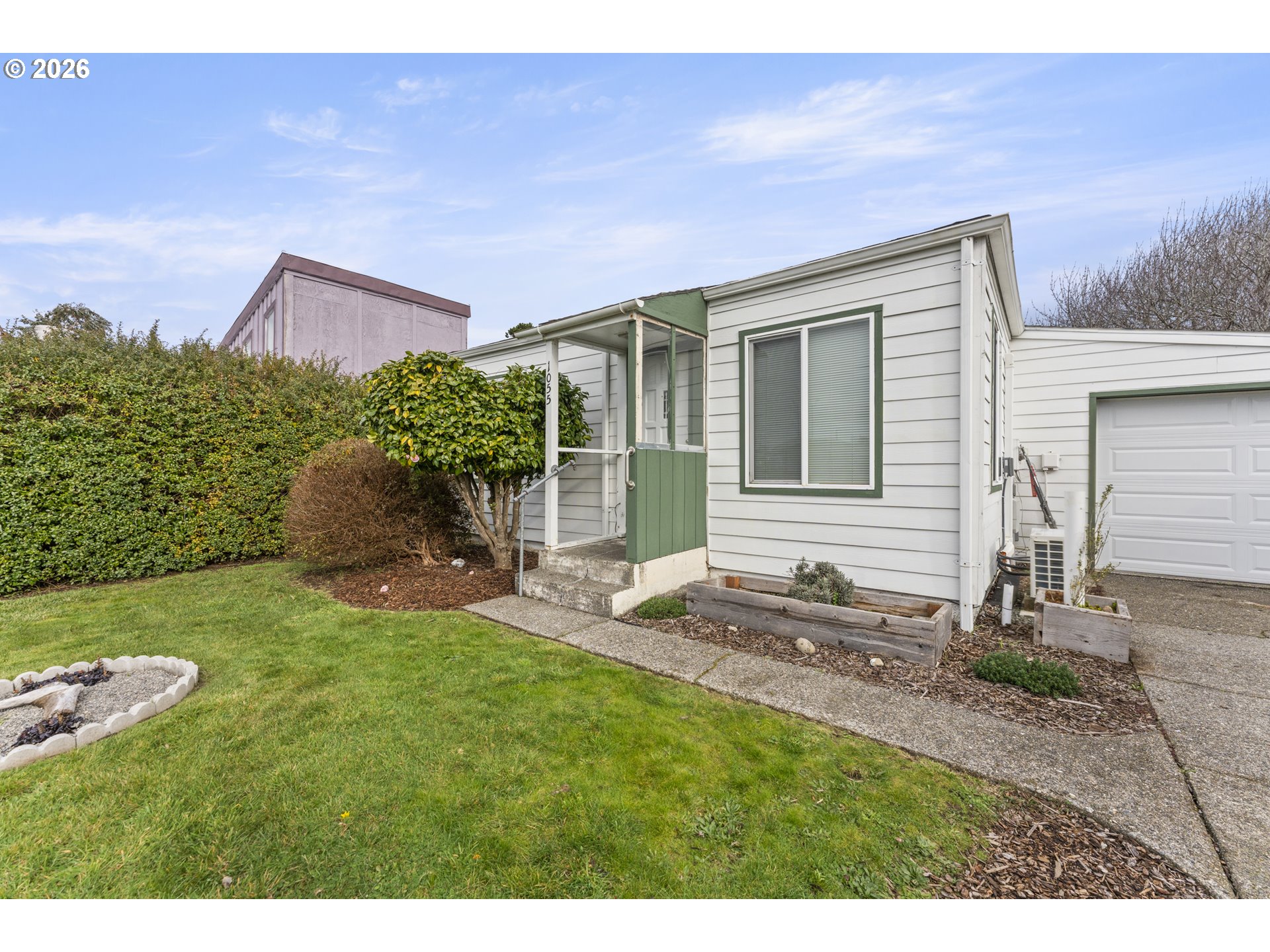 1055 SE BALTIMORE AVE