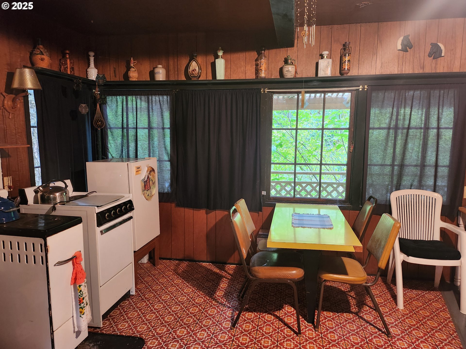 19601 NE LUCIA FALLS RD