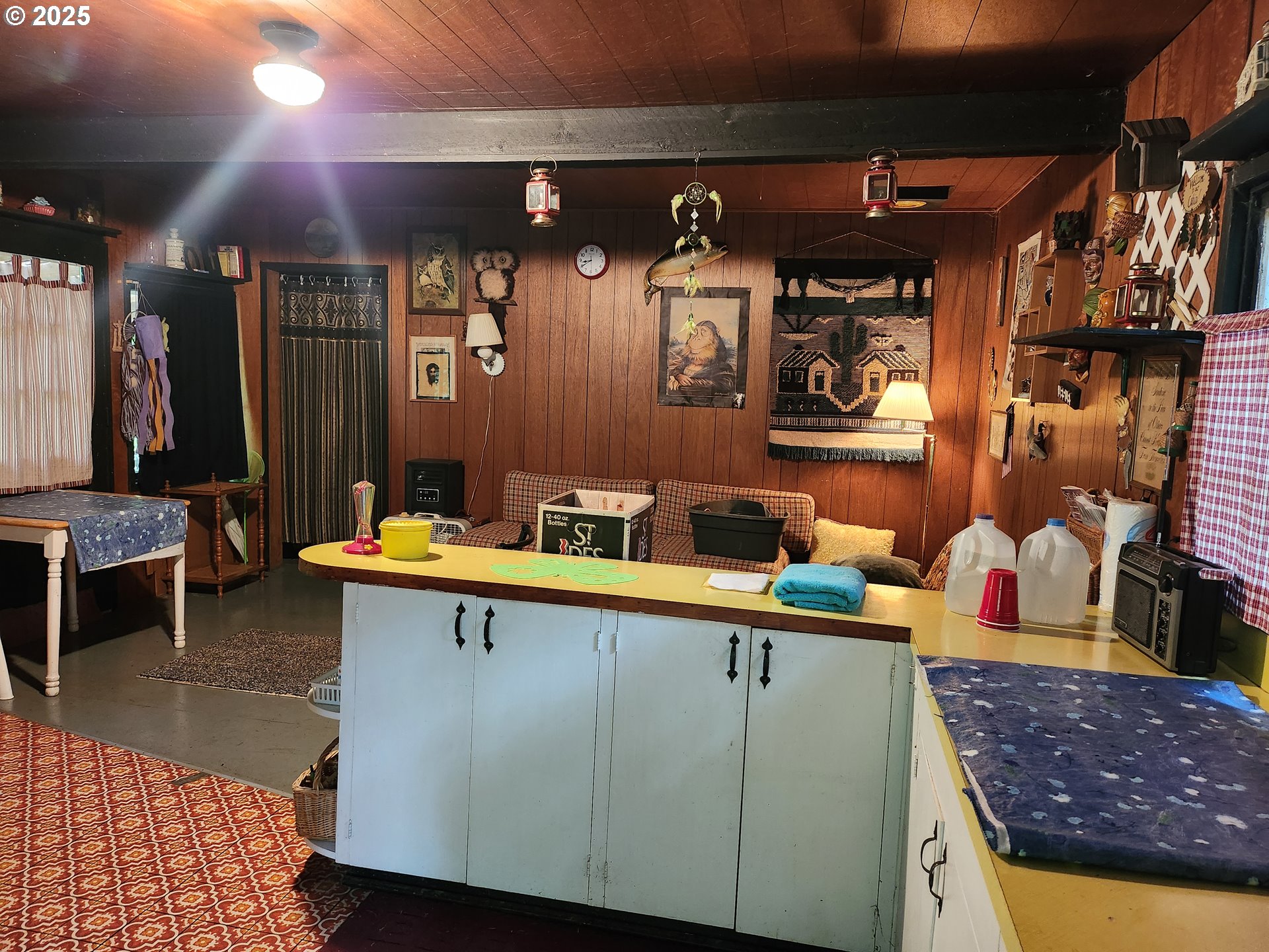 19601 NE LUCIA FALLS RD