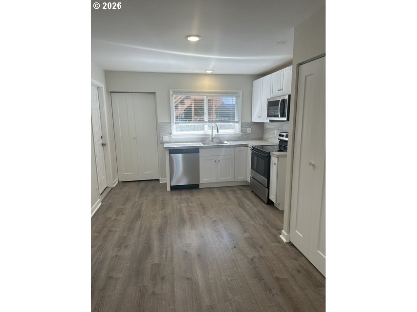 11 ASHLAND ST