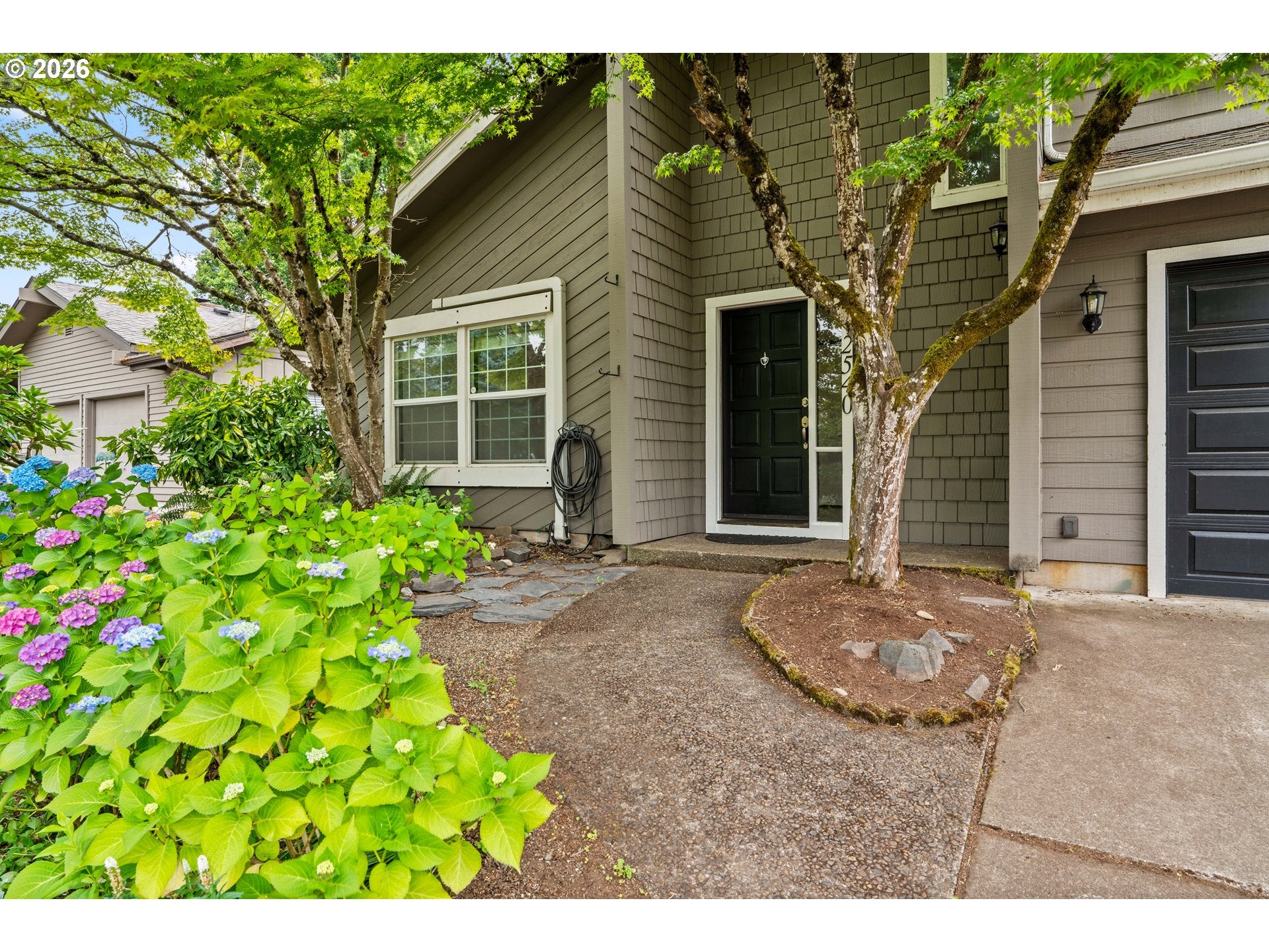 2540 SNELLING DR