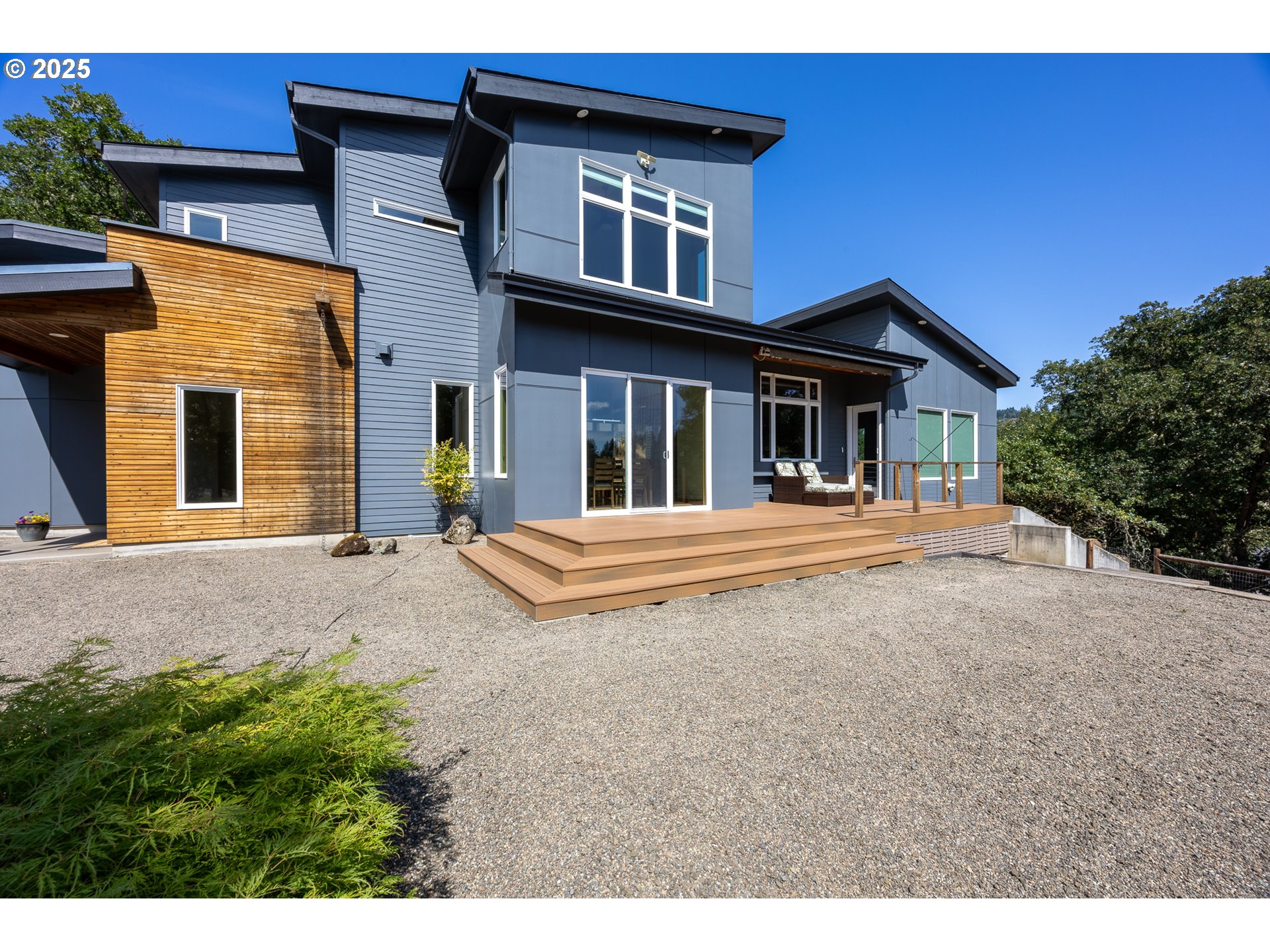 174 PINOT NOIR WAY