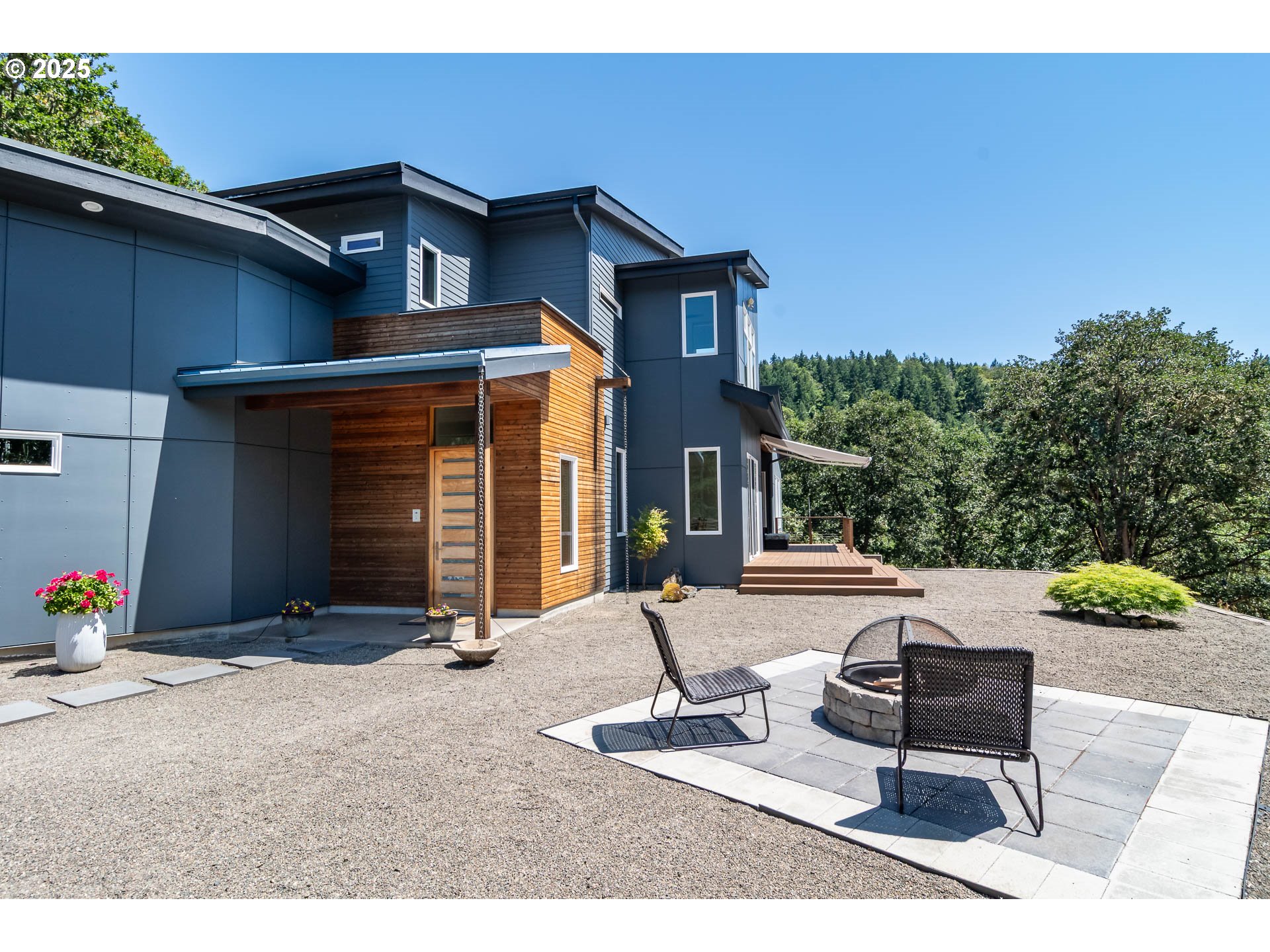 174 PINOT NOIR WAY
