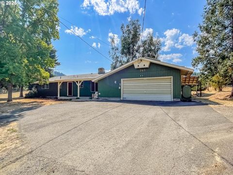 765 O C BROWN RD Roseburg OR 97470