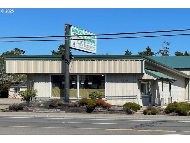 2420 HIGHWAY 101