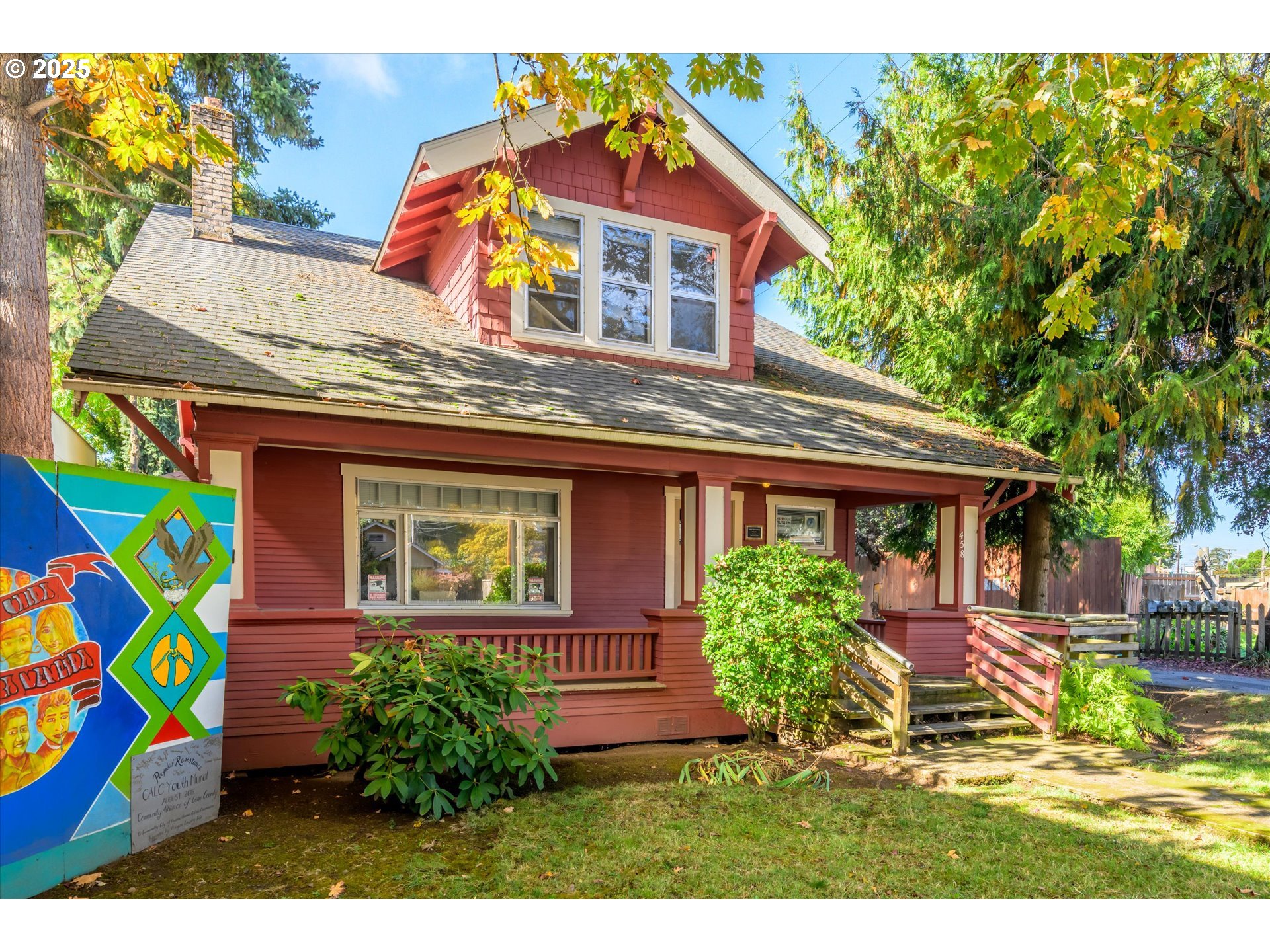 Eugene, Oregon 97402, United States, 4 Bedrooms Bedrooms, ,2 BathroomsBathrooms,Residential,Pending,231674