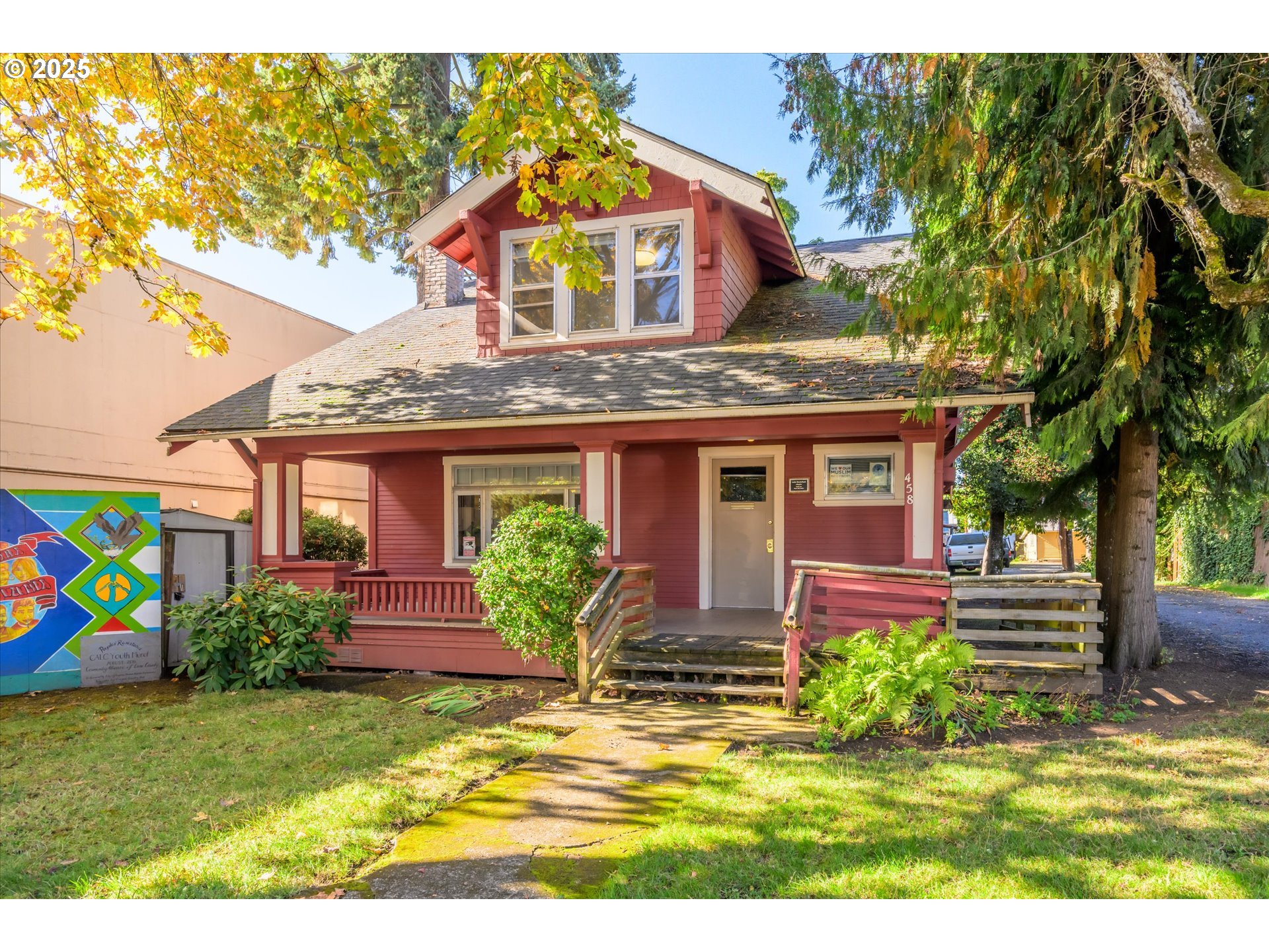 Eugene, Oregon 97402, United States, 4 Bedrooms Bedrooms, ,2 BathroomsBathrooms,Residential,Pending,231674