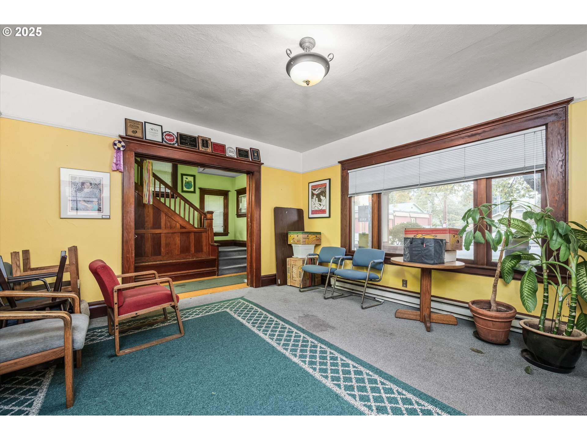 Eugene, Oregon 97402, United States, 4 Bedrooms Bedrooms, ,2 BathroomsBathrooms,Residential,Pending,231674