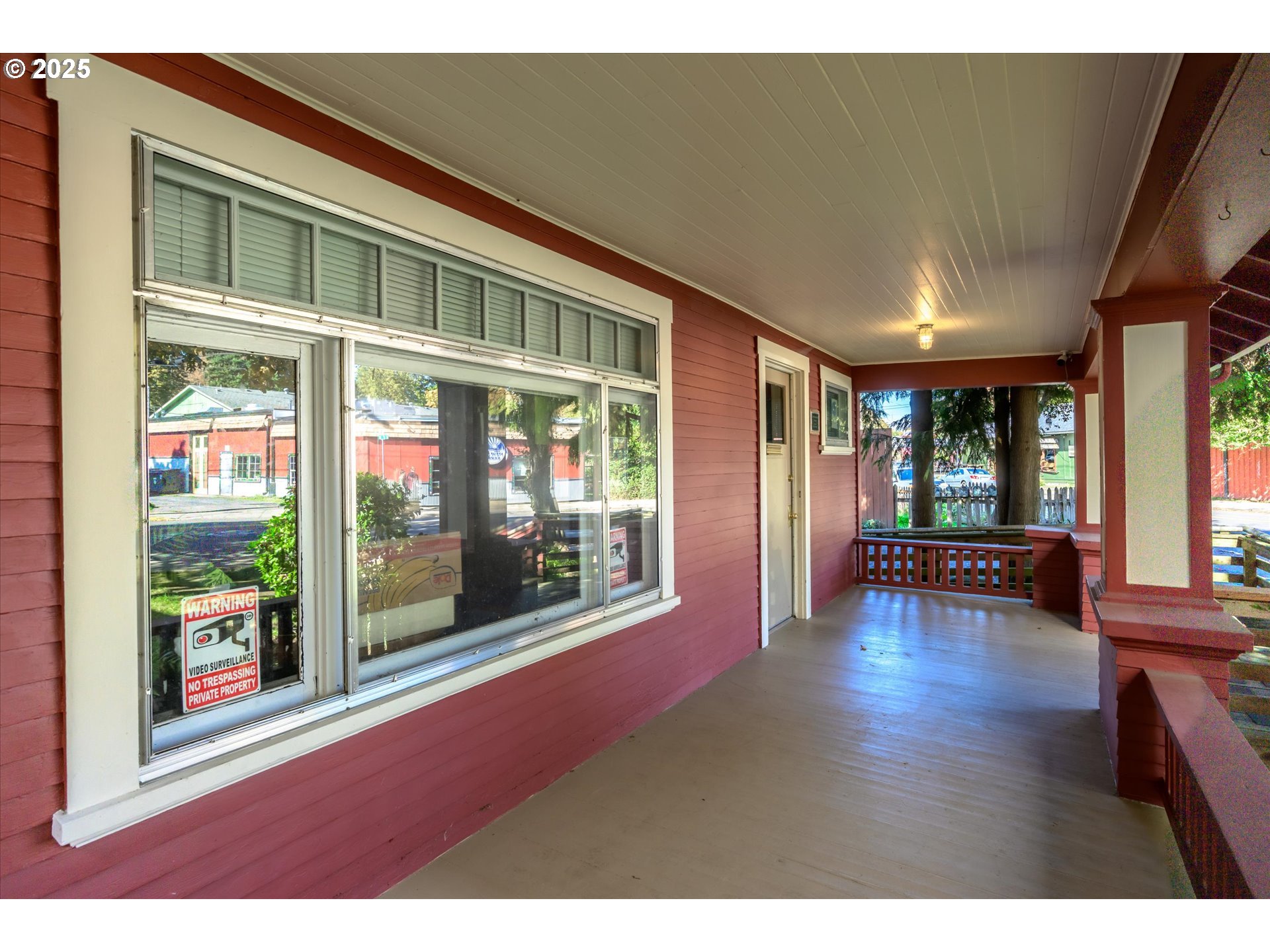 Eugene, Oregon 97402, United States, 4 Bedrooms Bedrooms, ,2 BathroomsBathrooms,Residential,Pending,231674