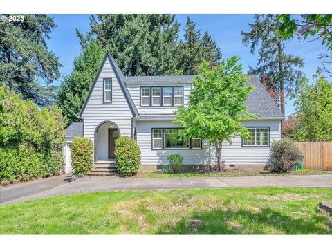 3700 NE MAYWOOD PL Portland OR 97220
