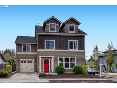 8625 N ENDICOTT AVE Portland OR 97217